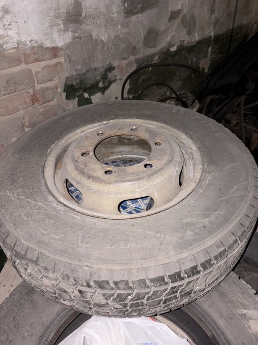 225/75 r16 c резина комплект