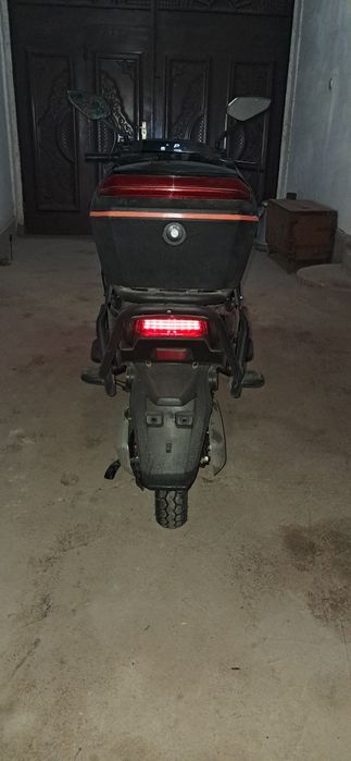 Elektron skuter Azboa