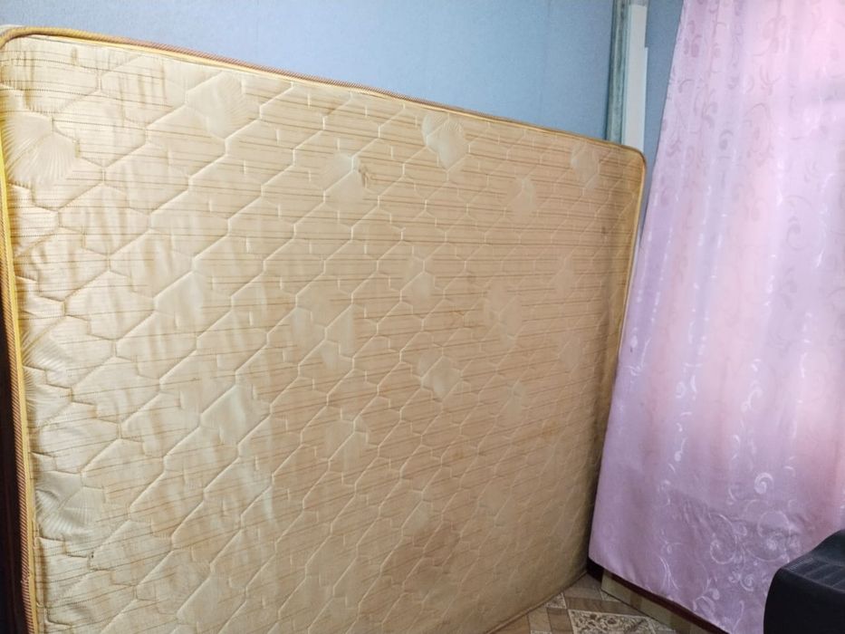 Продам матрас для 1,5