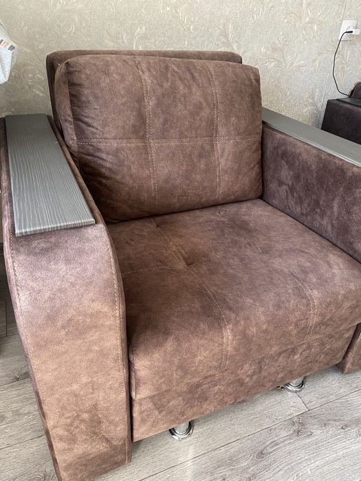 Продам кресло раздвижное 35000