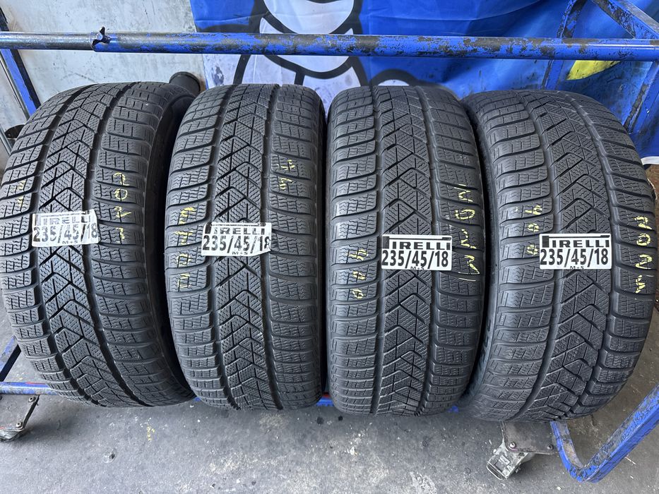 235/45/18 Pirelli M+S