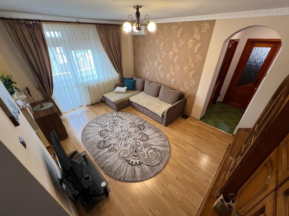 Vand apartament 2 camere