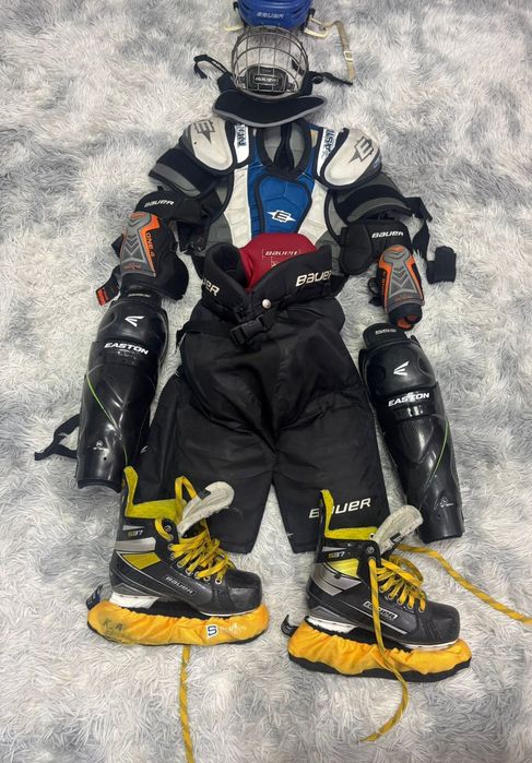 Продам хоккейную форму