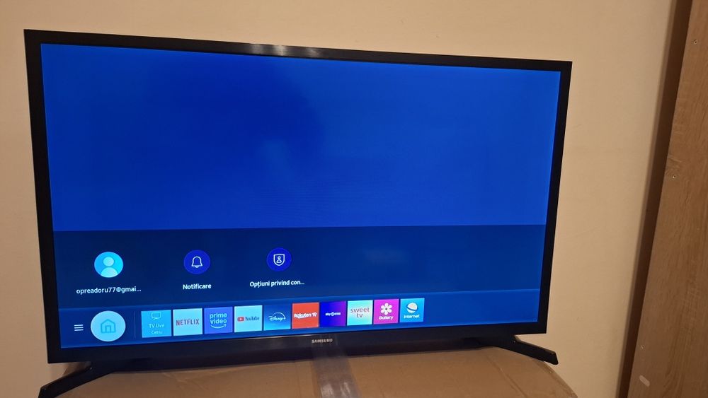 Televizor smart Samsung fullhd diagonala 80cm