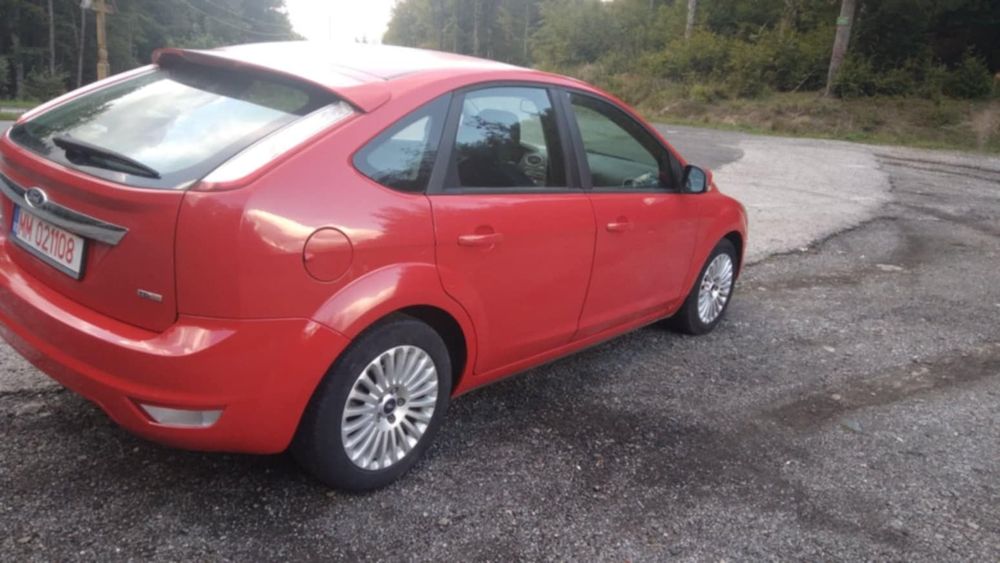 Vând Ford focus 2