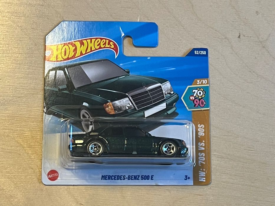 HotWheels mercedes benz 500E