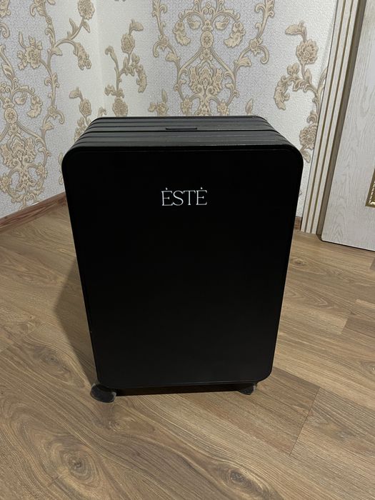 Чемодан este как у Еркебулан Токтара