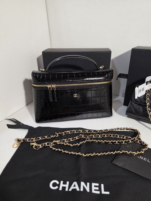 Налична чанта Chanel Vanity Black