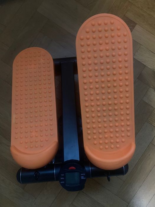 Степер за фитнес упражнения с брояч