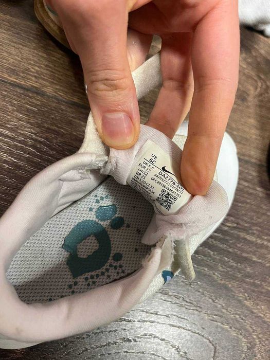 Маратонки Nike за момичета, размер 22