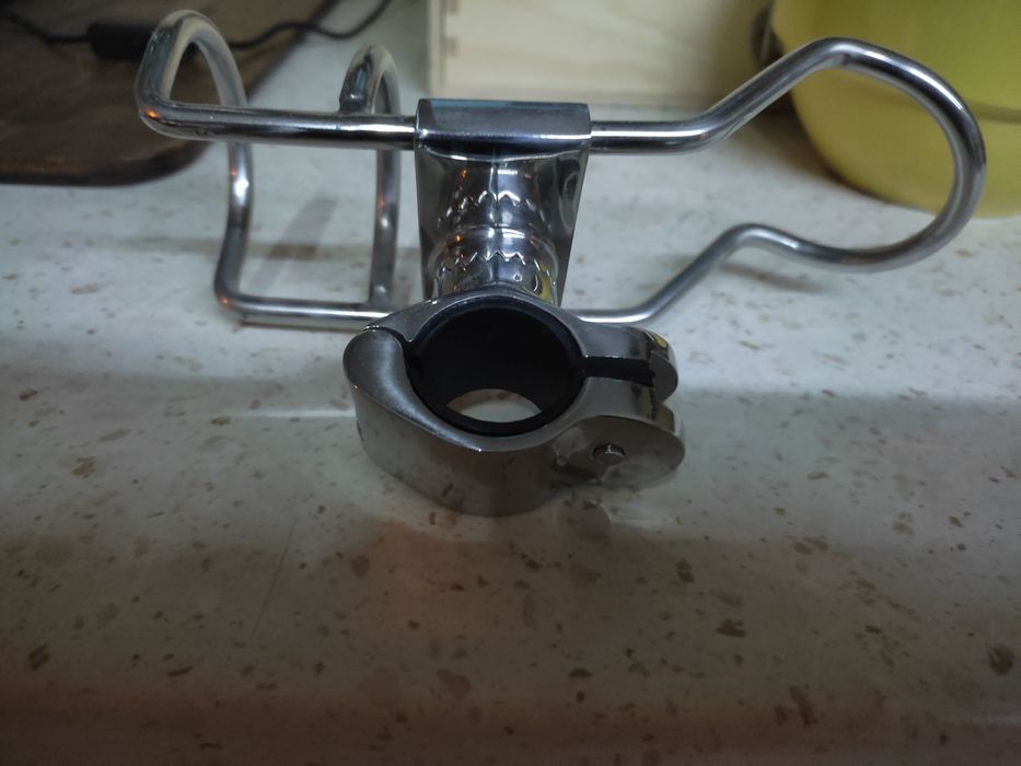 Стойка за въдица залодка