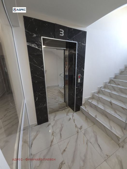 Продава се Двустаен апартамент в Плевен, Широк център - 72 кв.м за 2014 €/кв.м - Снимка #11