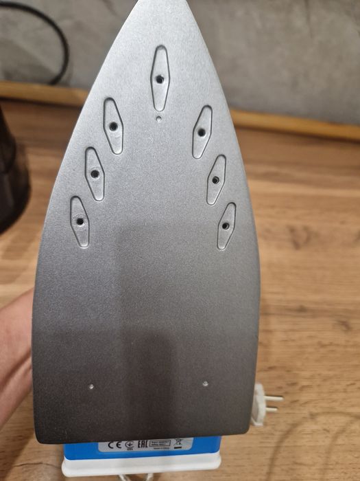 Продам утюг новый