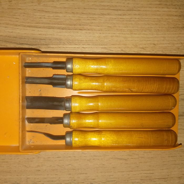 Продам набор резцов