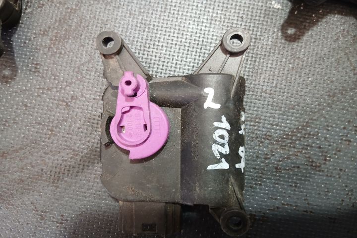 Motoras clapeta aeroterma 8E1820511A 0132801300 8E1820511A 0132801300