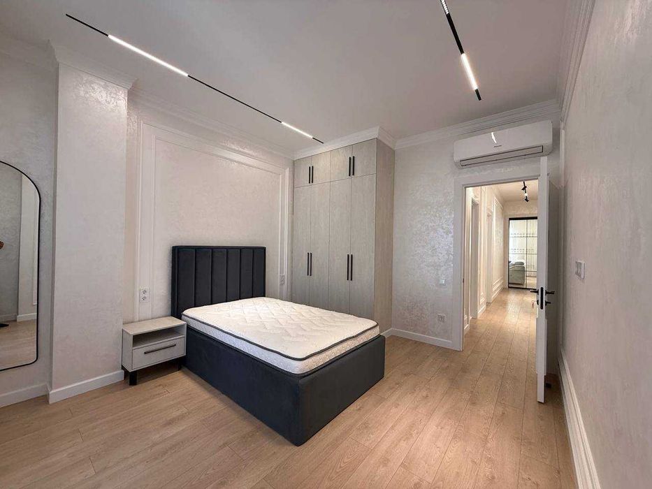 Аренда просторной 3х-комнатной у метро Космонавтов