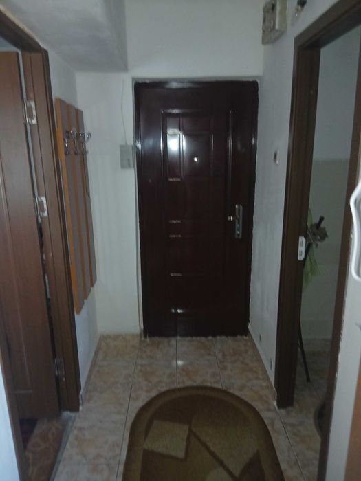 Garsoniera decomandata, 25,7 mp, zona Craiovita Noua