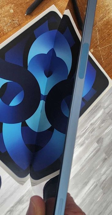 Ipad Air 5TH albastru Blue 64g wifi