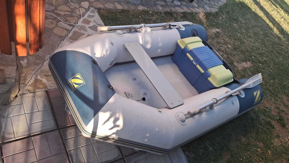 Barca Zodiac 2,40m cu motor electric