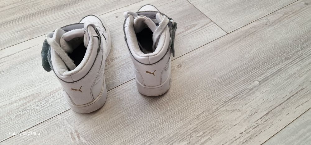 Маратонки Puma- бели