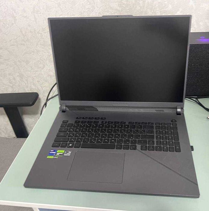 Asus Rog Strix G18  (2024 год)