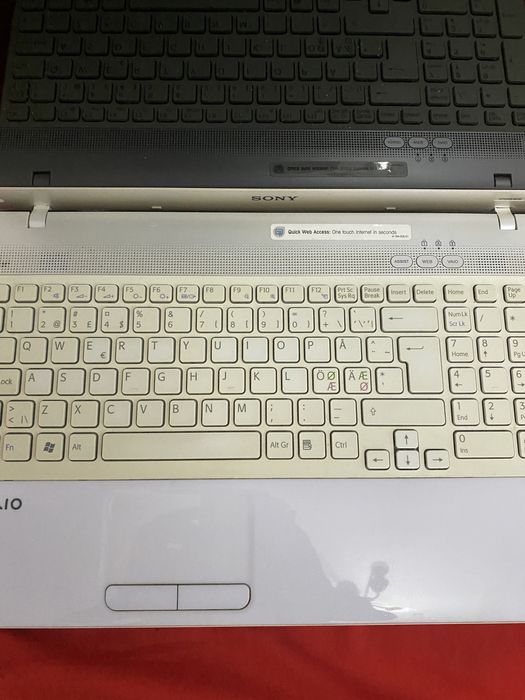 Vand Sony Waio Model-PCG-71212M pentru piese pret 200 lei