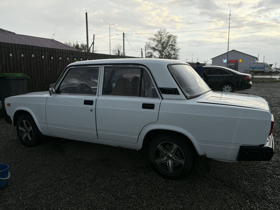 Продам ваз лада  2107