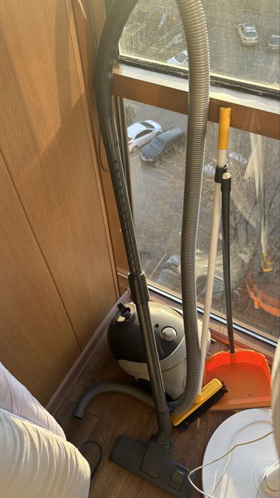 Пылесос Samsung Easy 1800W