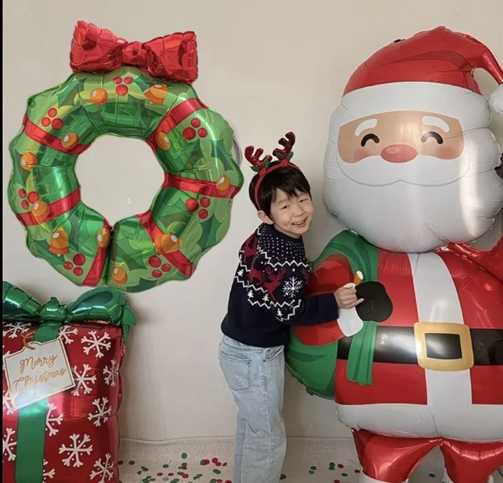 Продаю новогодние шары