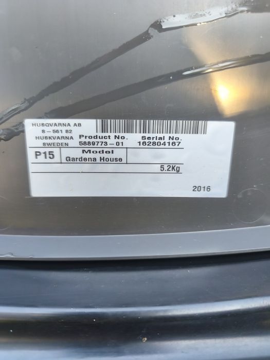 Garaj robot Gardena tuns tăiat iarba gazon