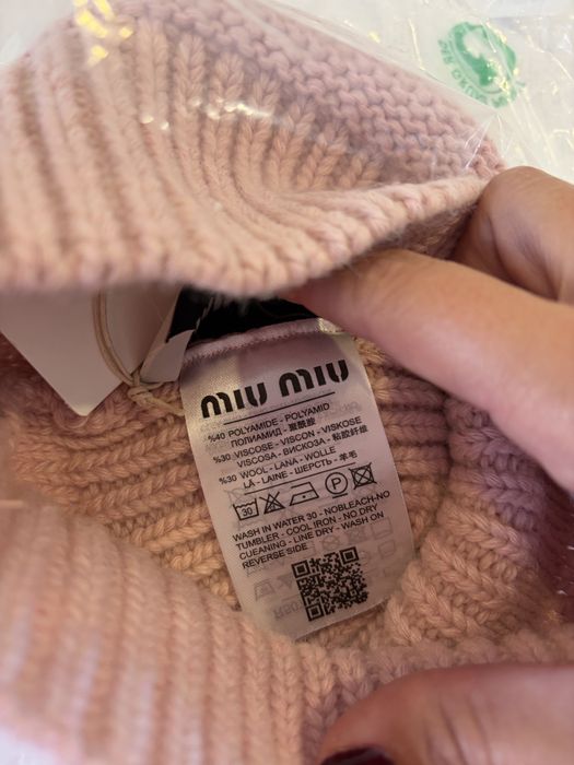 Caciuli diverse culori Miumiu