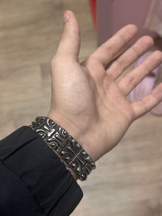 Продам черные часы Alabaster