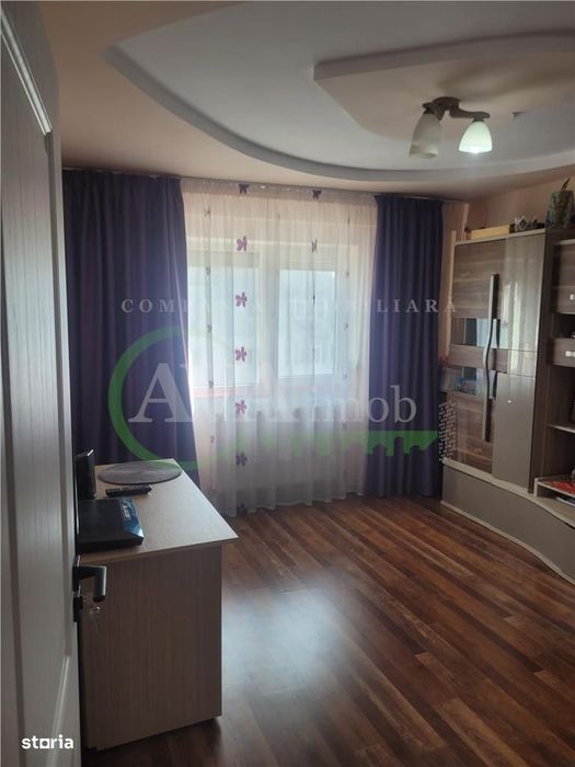 Apartament 3 camere decomandat zona Nord