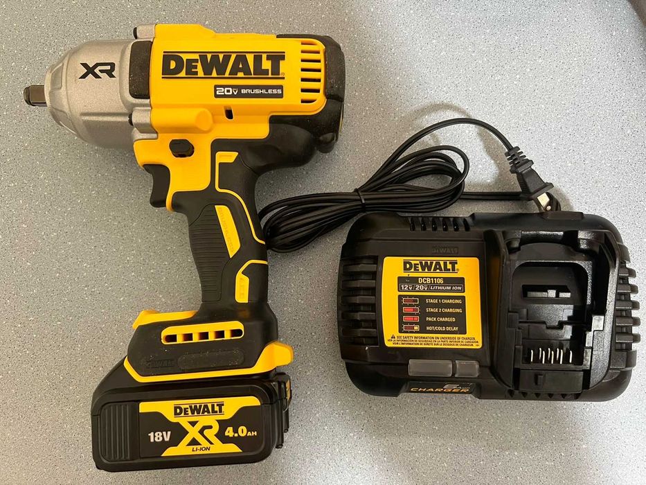 Аккумуляторный гайковерт DeWALT DCF900 1/2"