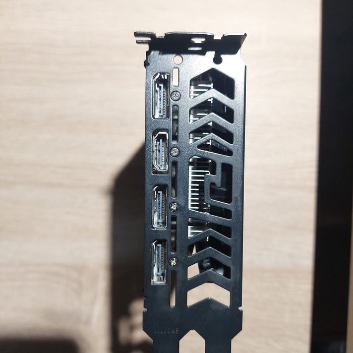 Placă video AMD Radeon RX6600