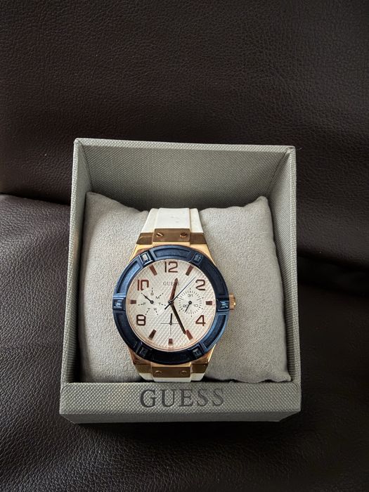 Ceas Guess, casual/sport - curea silicon