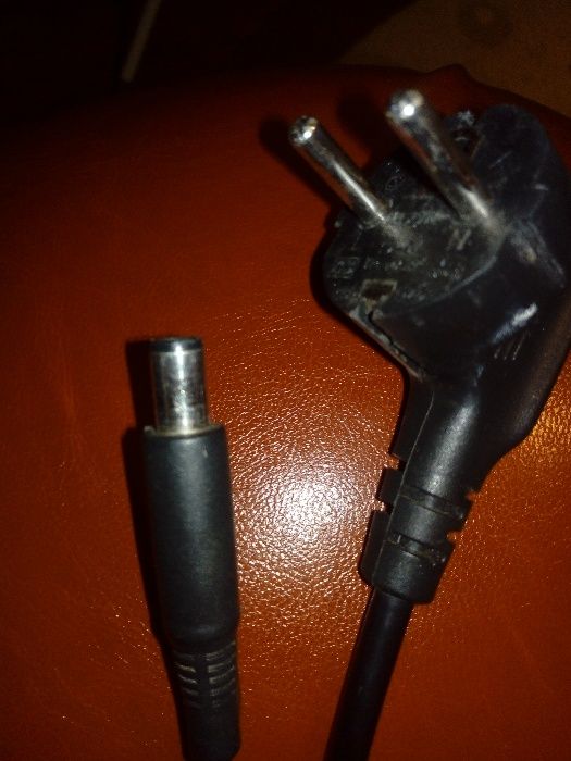 Alimentator laptop HP si Dell