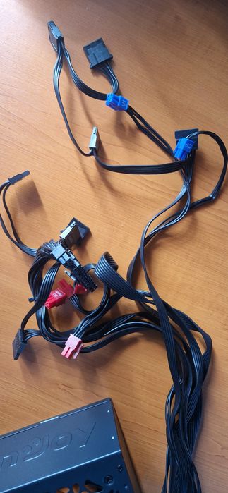 Sursa pc njoy synergy 500 bulk