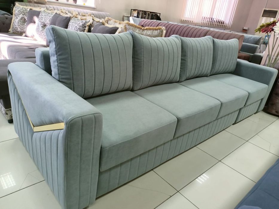 Мягкая мебель, диван