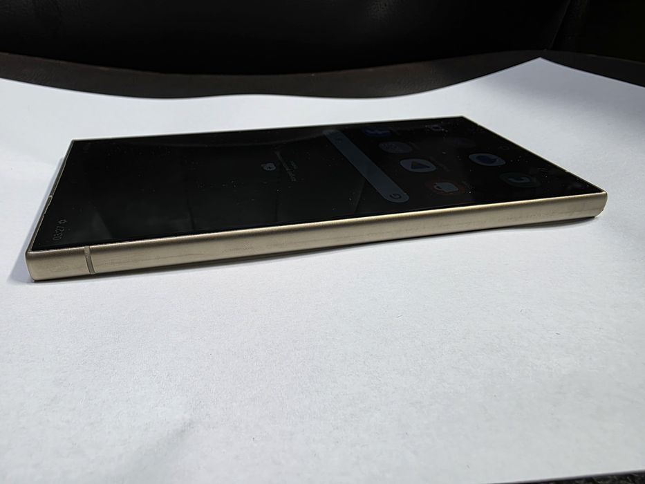 Samsung Galaxy S24 Ultra Gold 512GB Liber de retea Stare Foarte Buna