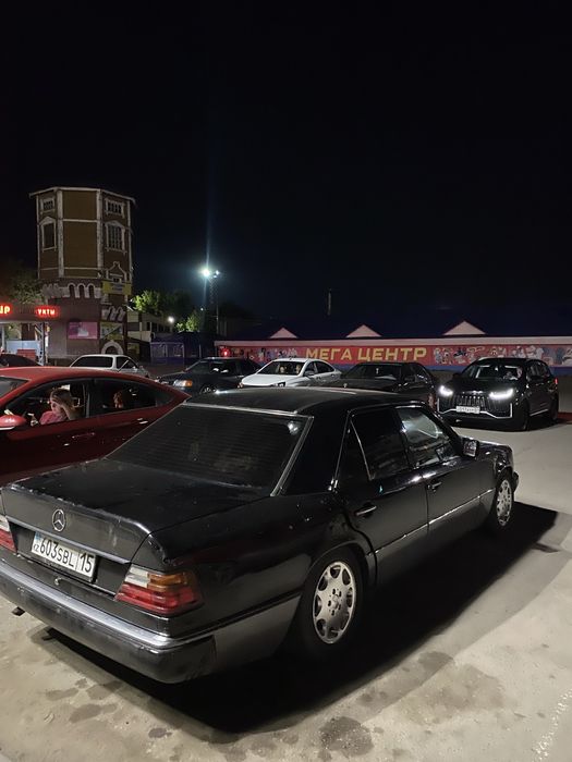 Продам мерс 124 2,2