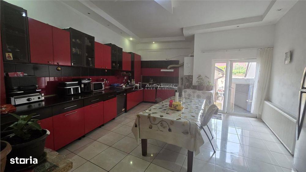 Casa boiereasca, teren 418 mp, pretabila- clinica, birouri, locuinta