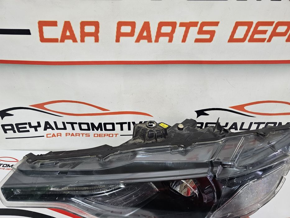 Far stanga bixenon Maserati Levante dupa 2016 cod 670032328