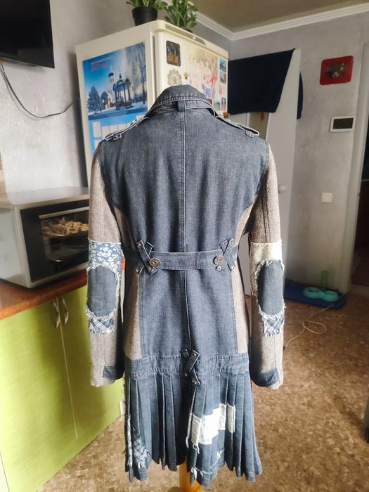 Продам пальто MOSCHINO оригинал