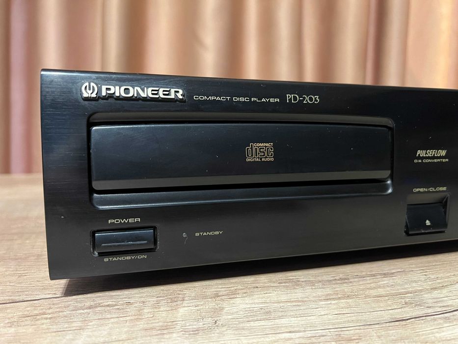 Pioneer PD-203 cd player, direct linear conversion, cd-deck syncro