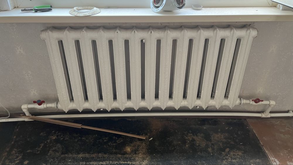 Срочна продам чугуннные батарей