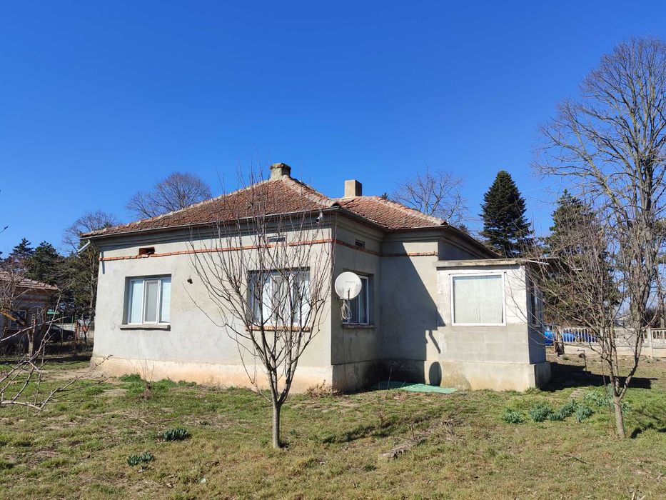 Голяма къща в Сенокос