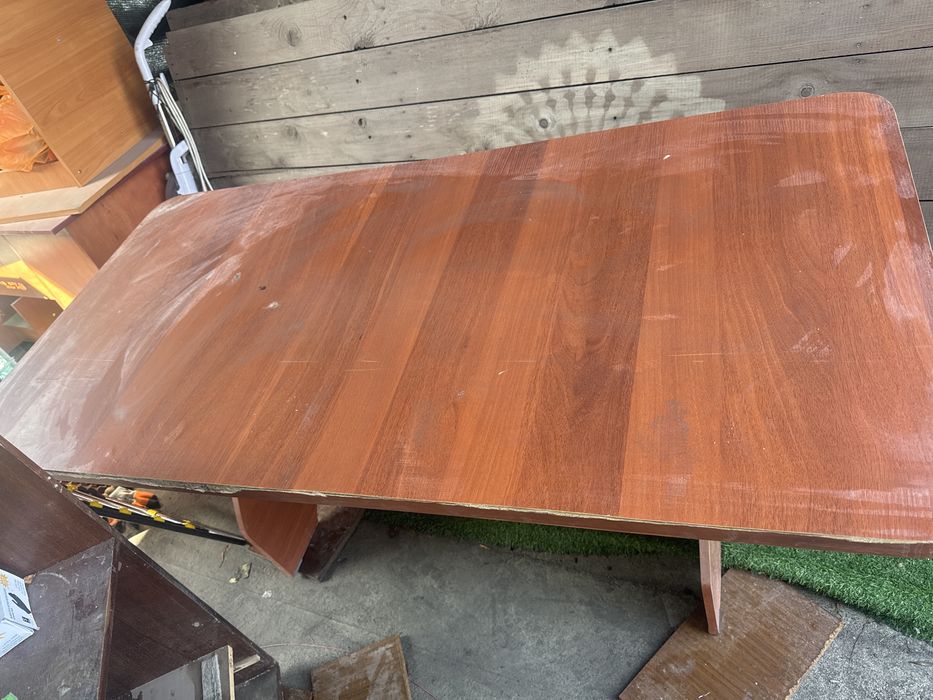 Продается стол за 7 тысяч тенге