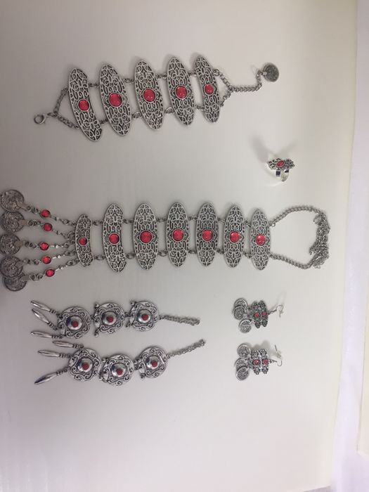 Национальное украшение