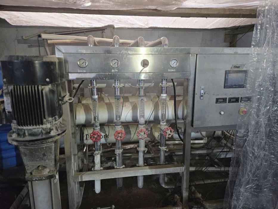 Филтерланган газсиз сув ишлаб чикариш линияси 0,5/1/1,5/5/10л